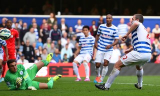 频频掏牌 频频掏牌