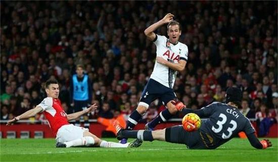 己的日常生 己的日常生